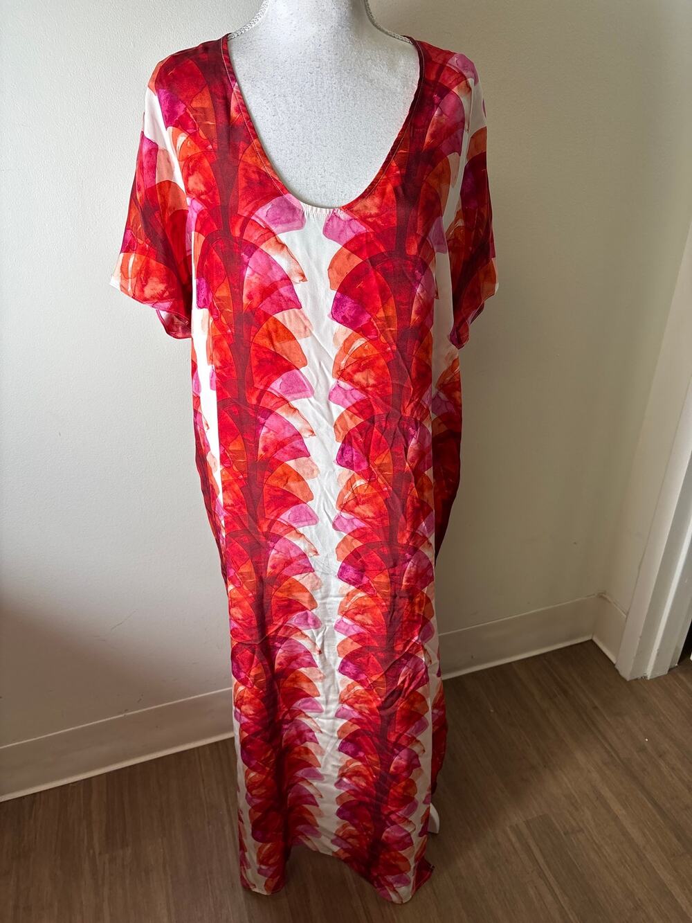 Marie Oliver Red and Pink Watercolor Caftan Sz S
